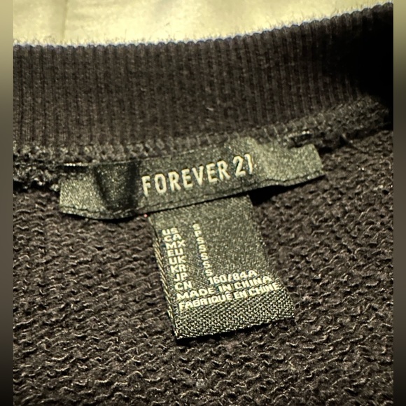 Studded sweatshirt - Picture 2 of 3